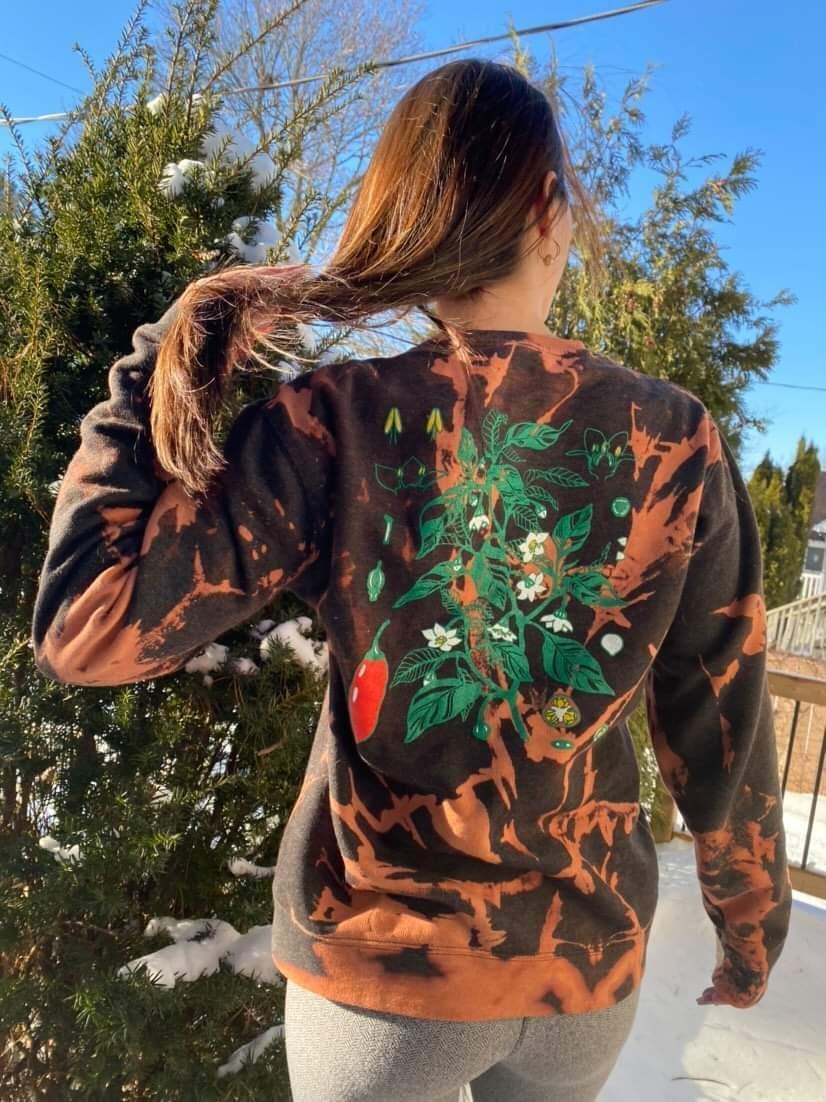 Capsaicin Crewneck Tie-Dye: Vibrant and Stylish Clothing for Hot Sauce Enthusiasts | Fresh Comfy Sweater